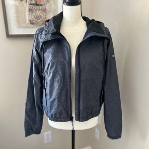Lightweight Columbia wind breaker in grey